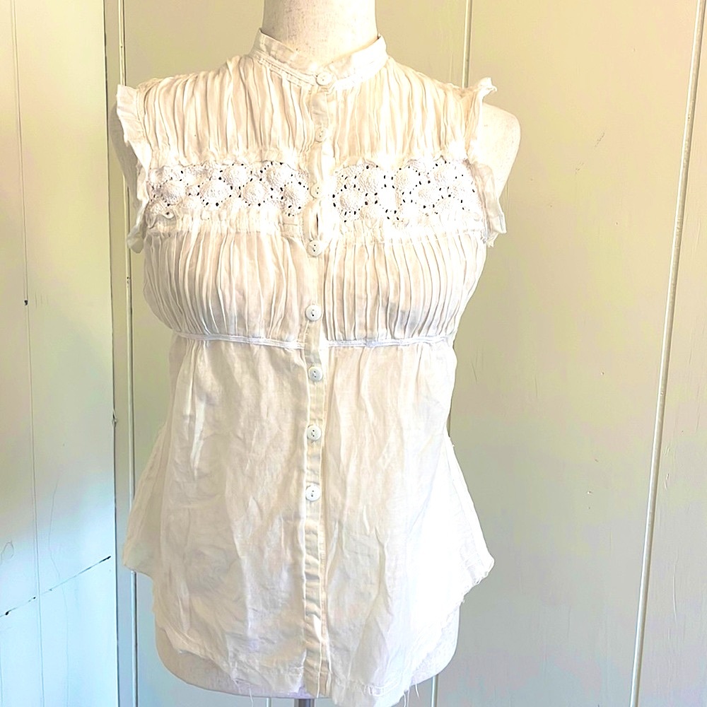 Interlúd Sleeveless Top Large White/ Off White Delicate Gently Worn Embroidery
